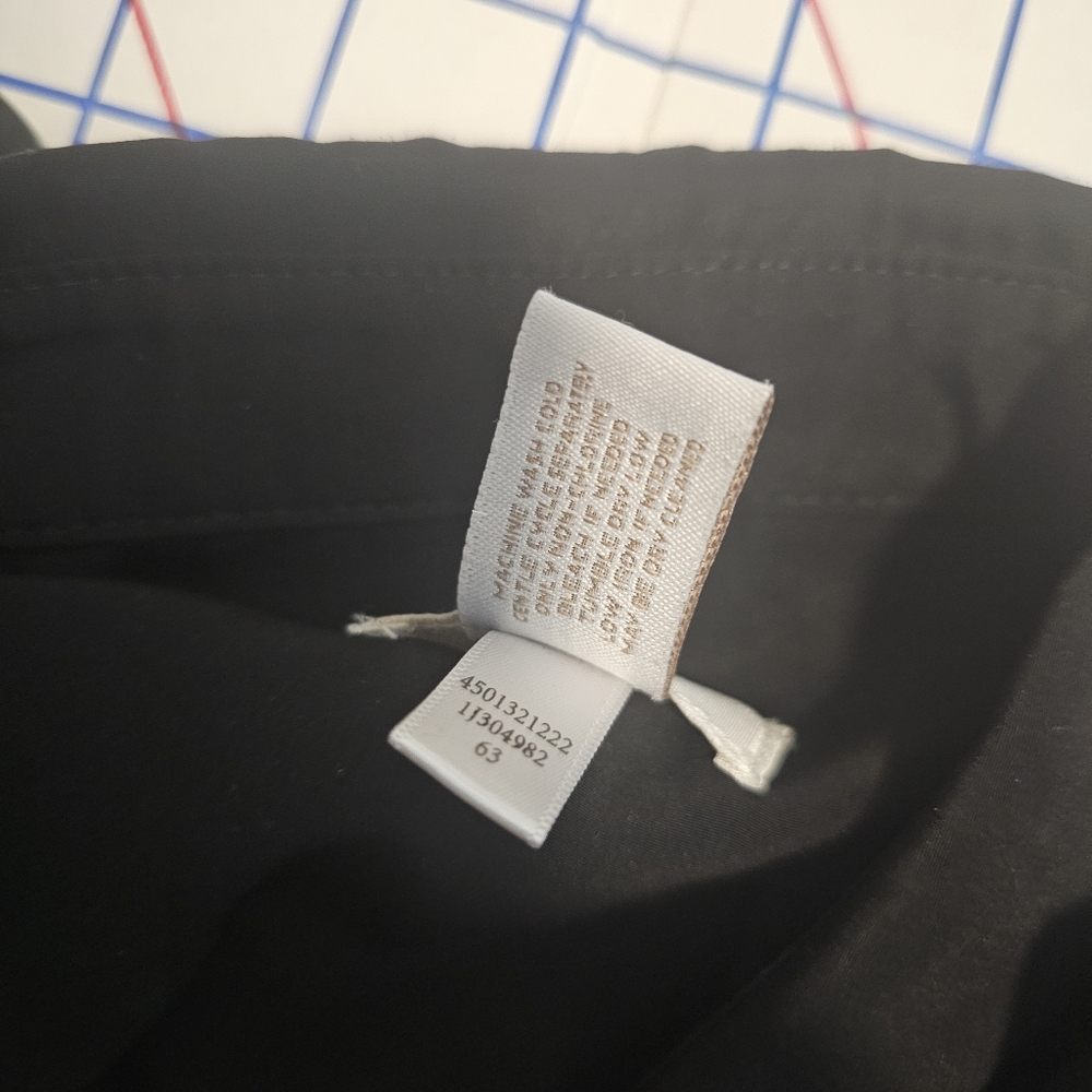 GUC | Chico’s | 3 | Black Button-Down Shirt - Picture 7 of 7